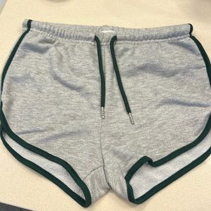 Adika sweatshorts